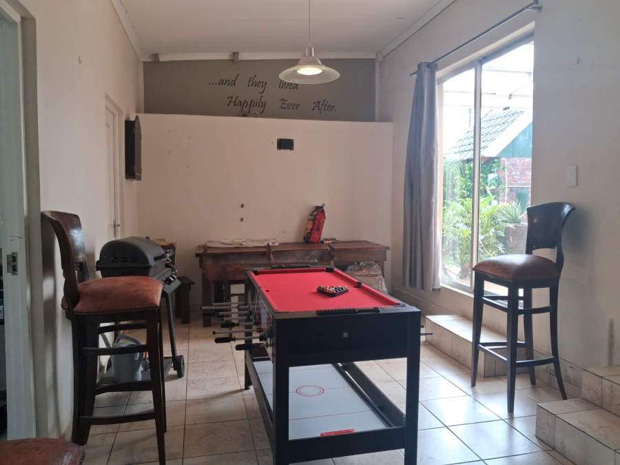 To Let 3 Bedroom Property for Rent in Chiselhurst Eastern Cape